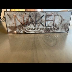 Urban Decay NAKED Smokey Palette